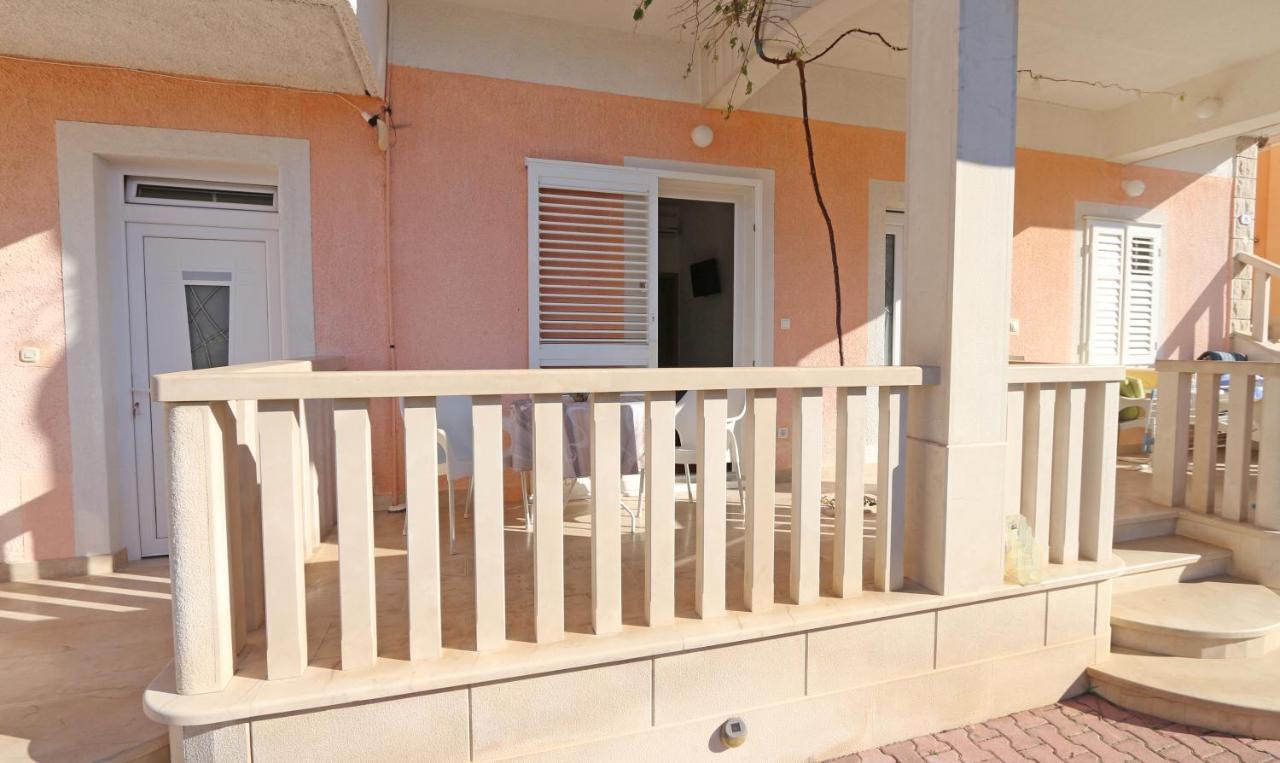 Apartments Villa Flamingo Makarska Exterior foto